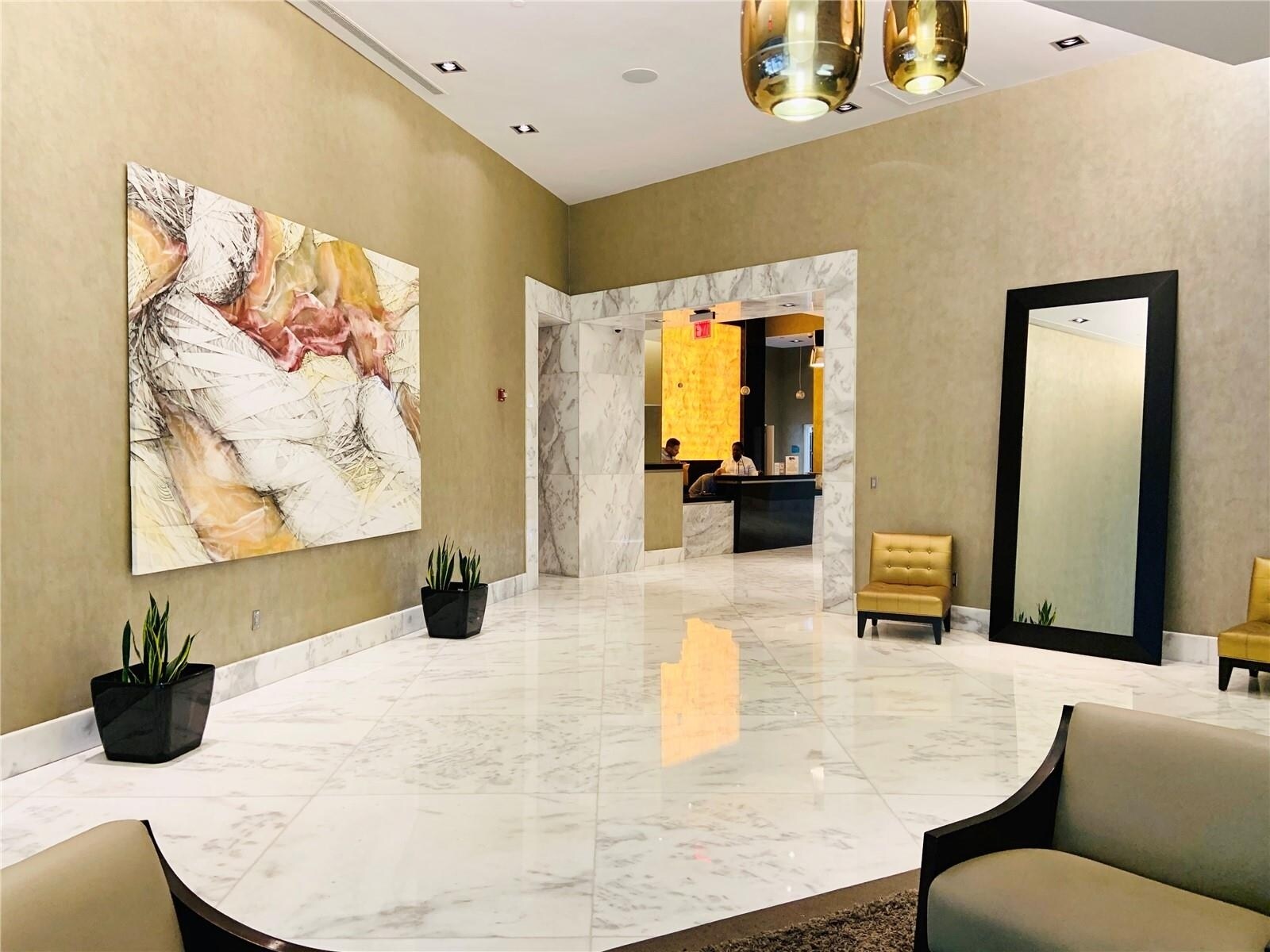 Building Photo - 1250 S Miami Ave