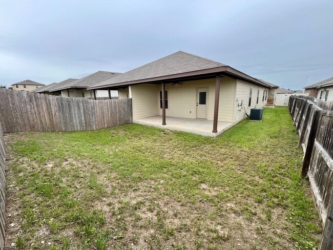 Building Photo - 206 Ragsdale Way