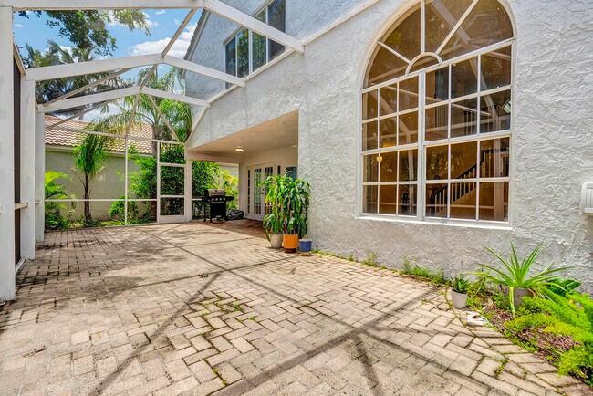 Building Photo - 6168 La Vida Terrace