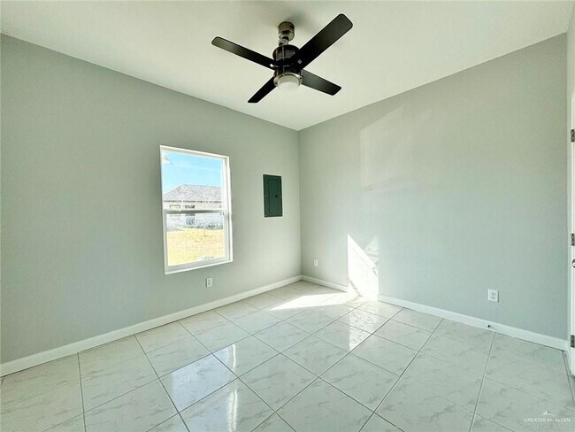 Building Photo - 9 St Francis Ave