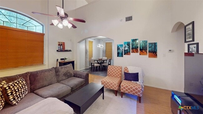 Building Photo - 6705 Rosita Oak Dr