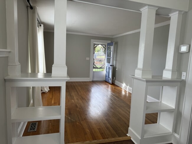 Building Photo - 509 1/2 F St