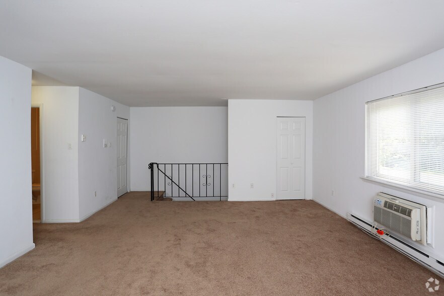 Hunters Creek 2835 Century Ln Bensalem PA 19020 Apartment Finder