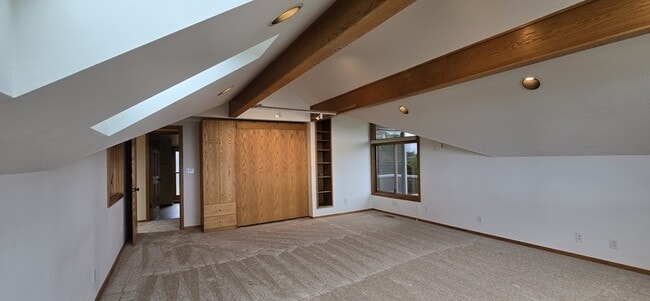 Building Photo - 3033 W Viewmont Wy W
