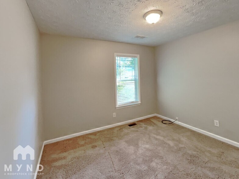 Building Photo - 3259 Pawnee Dr