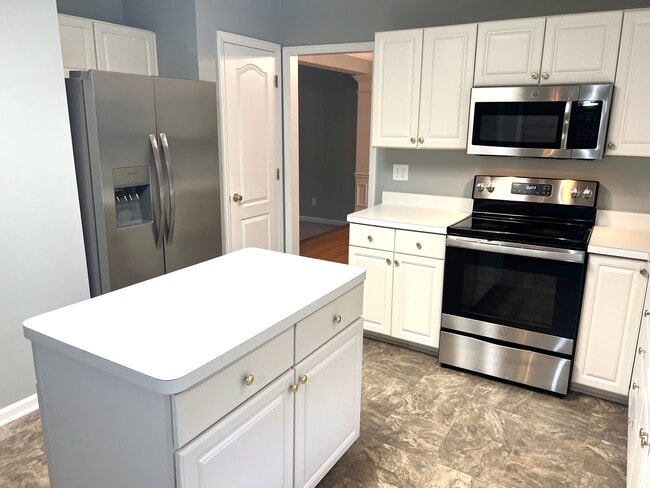 Building Photo - 9801 Goodrum Ct