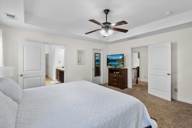 Building Photo - Furnished or Unfurnished spacious two story traditional conveniently located and ready now!