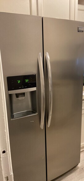 Building Photo - 329 57th Ave S