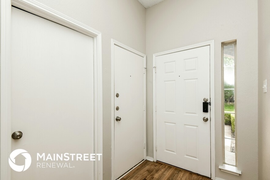 Building Photo - 5545 Alta Verde Cir