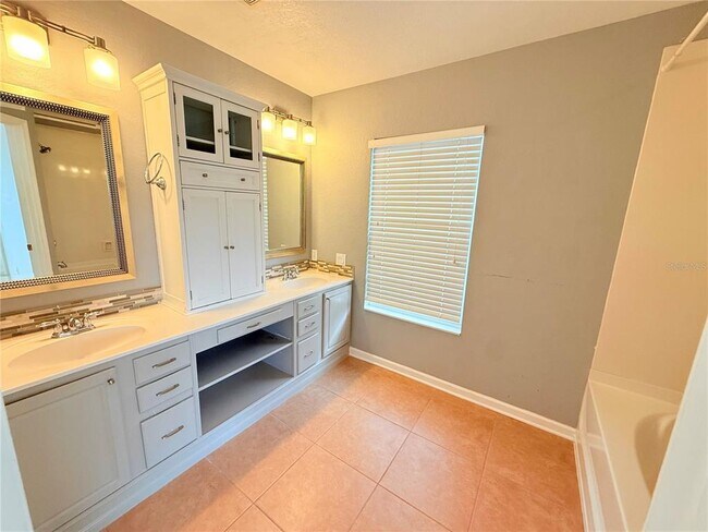 Building Photo - 15204 Windmill Harbor Ct
