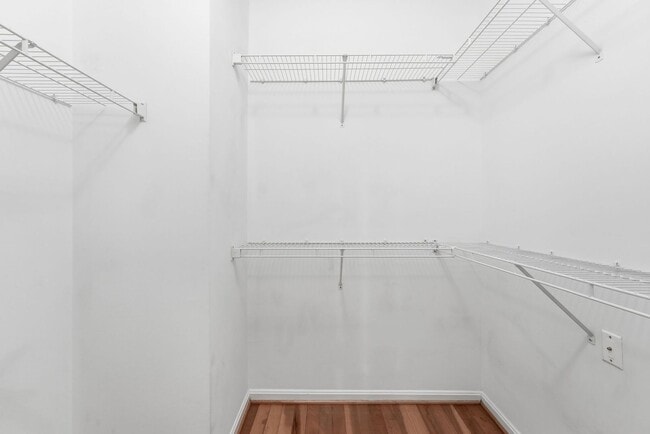 Building Photo - 4850 Eisenhower Ave