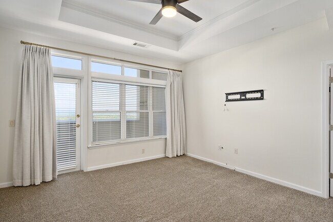 Building Photo - 3334 Peachtree Rd