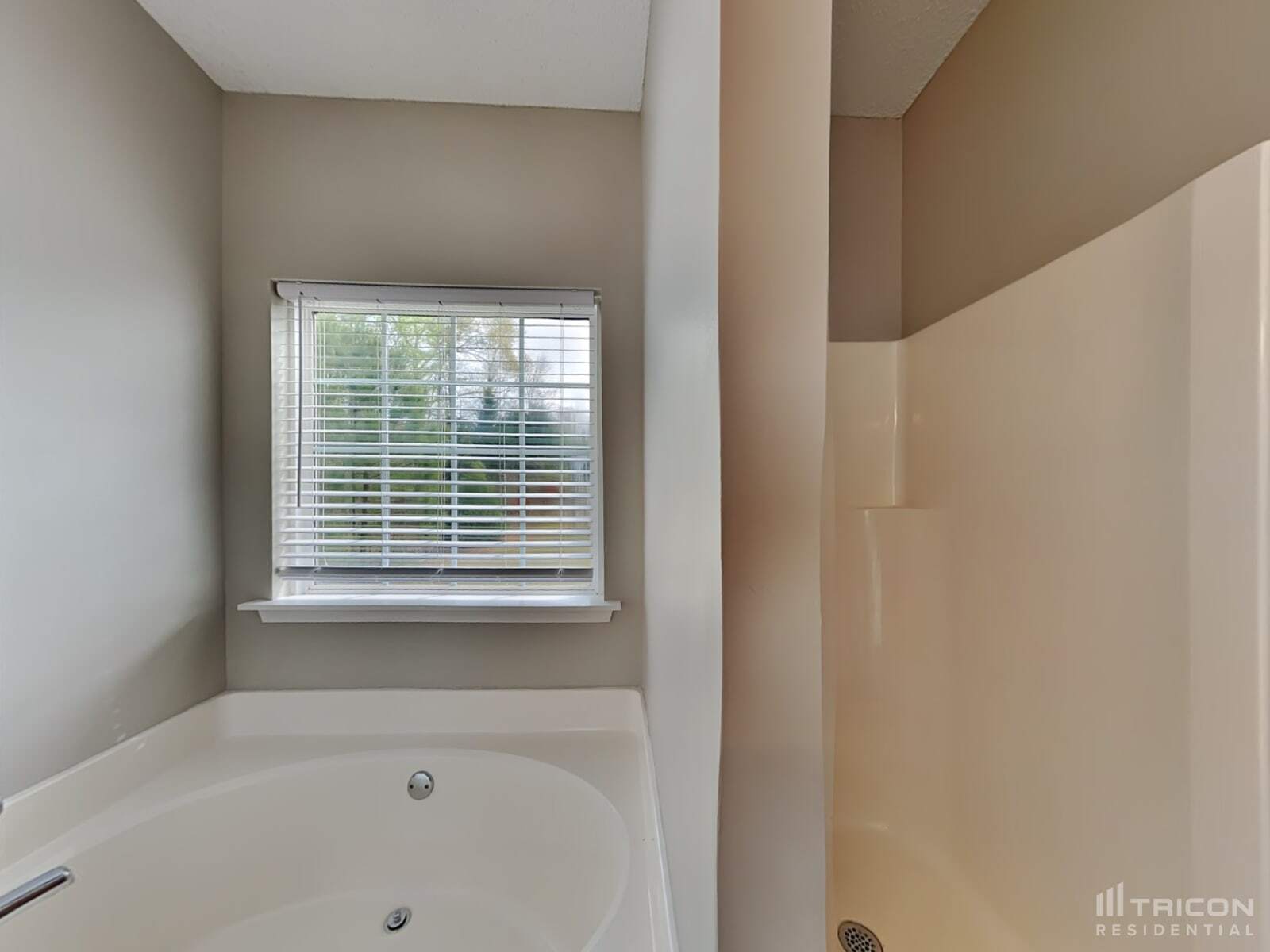 Building Photo - 1170 Augusta Woods Dr