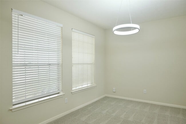 Building Photo - 23902 Spring Way Dr