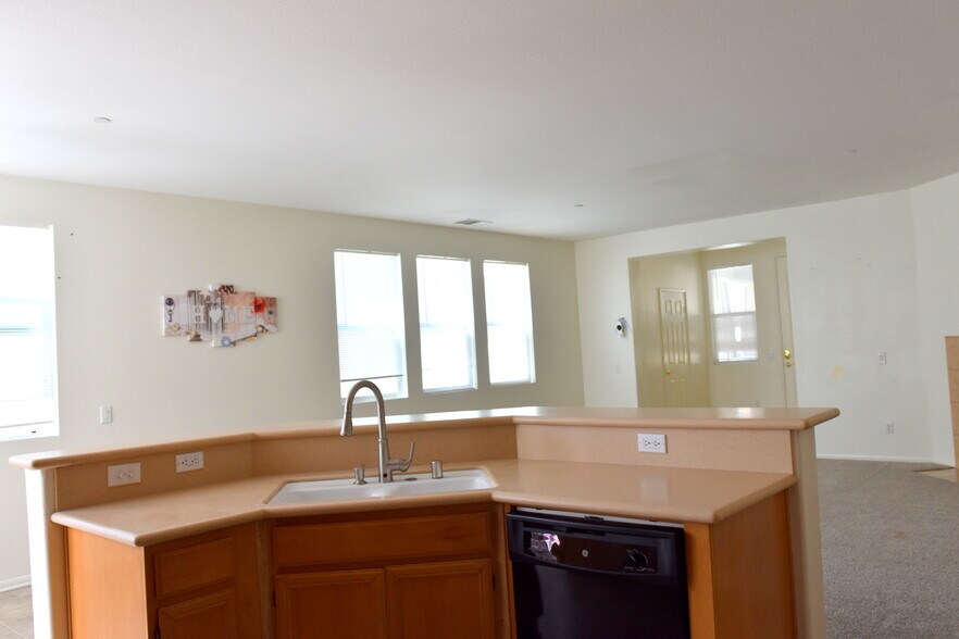 Building Photo - 25841 Silva Ct