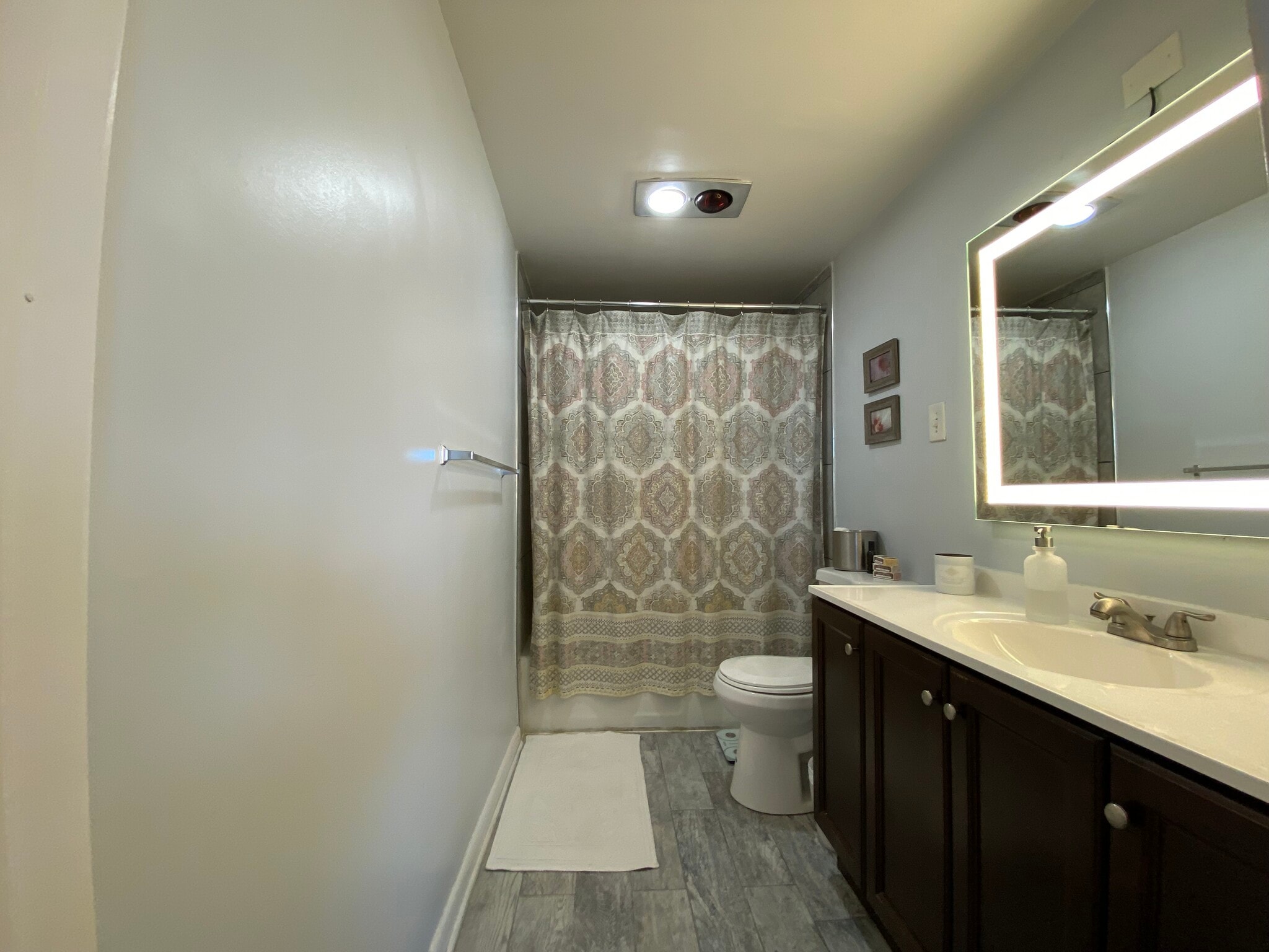 Bathroom - 3701 S George Mason Dr