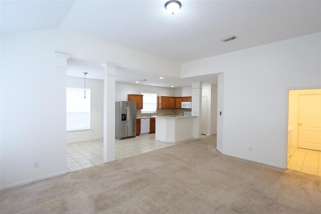 Building Photo - 3030 Sunchase Ct
