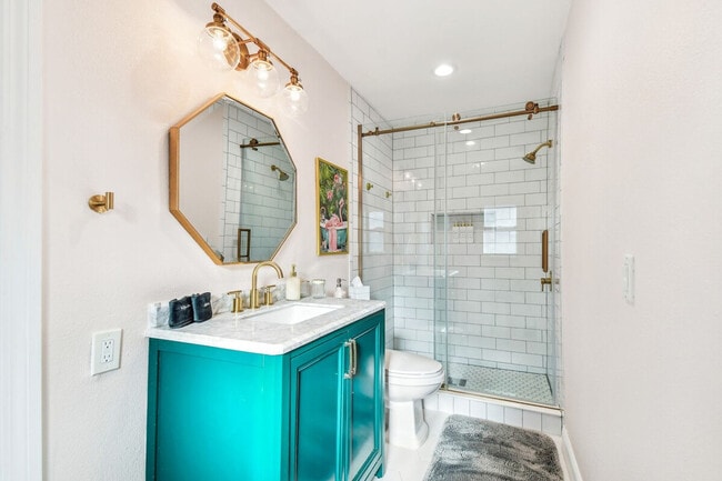 Building Photo - 1107 W Braddock St