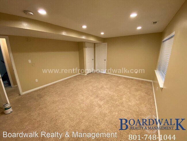 Building Photo - Studio, 1 bath House - 12542 S 300 E Studi...