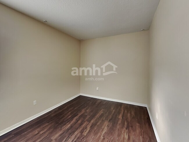 Building Photo - 10424 Frog Pond Dr
