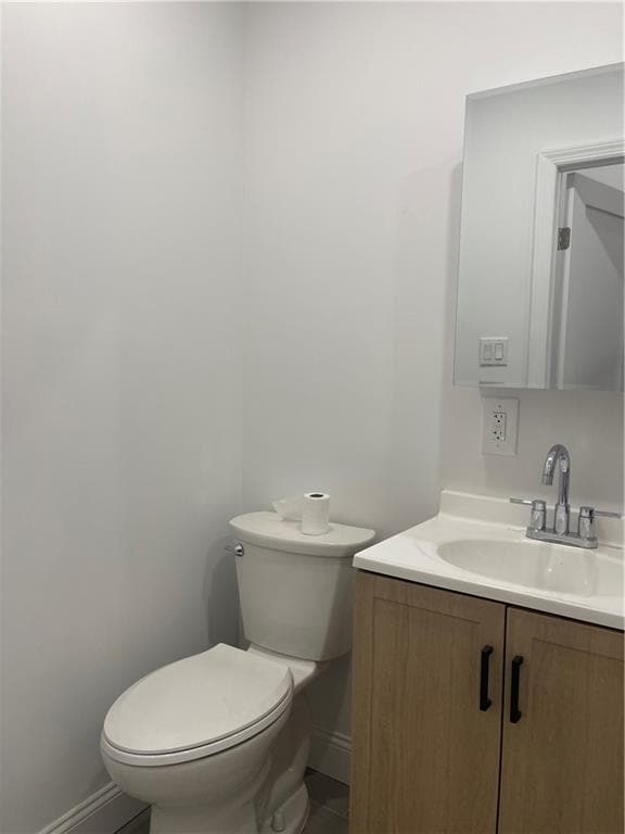 Building Photo - 5 E 10th St