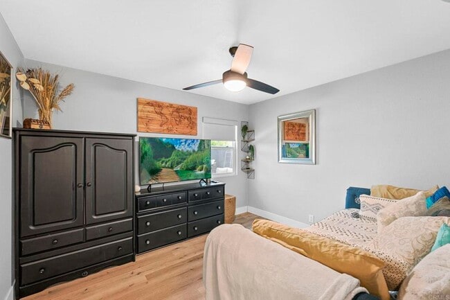 Building Photo - Elegant Single-Story Home with Resort-Style Pool