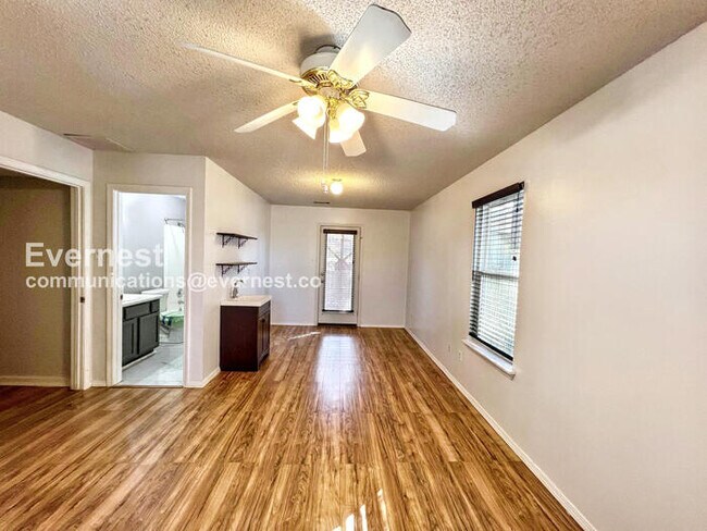 Building Photo - 1709 Gamble Rd