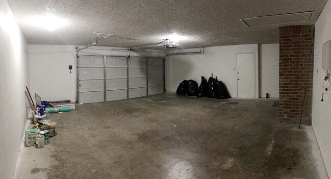 Building Photo - 1638 Brown Trail