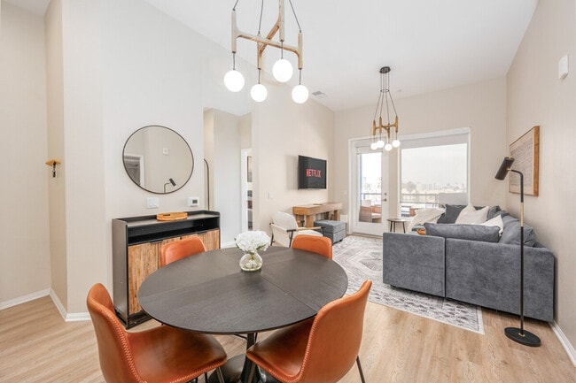 Building Photo - 4384 Iowa St