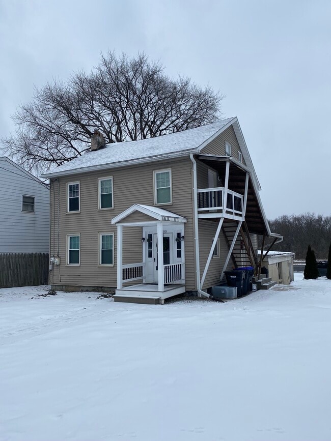 Building Photo - 1200 Front St