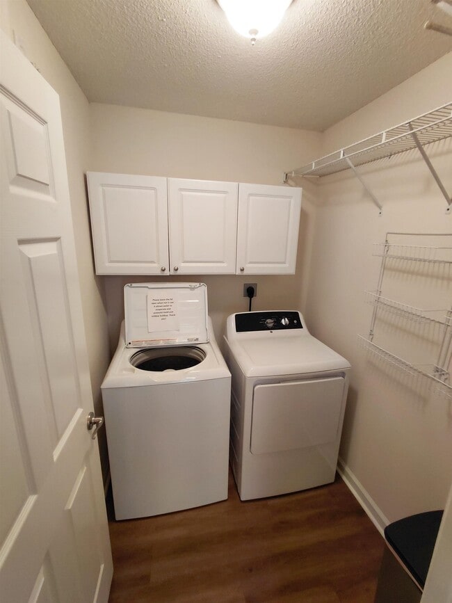 Building Photo - 1308 Fern Hill Ct