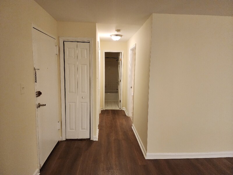 Building Photo - 1005 Chillum Rd