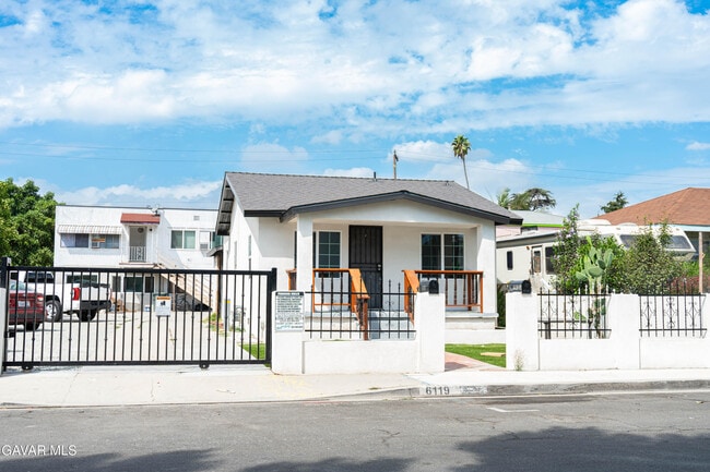 Building Photo - 6119 Prospect Ave
