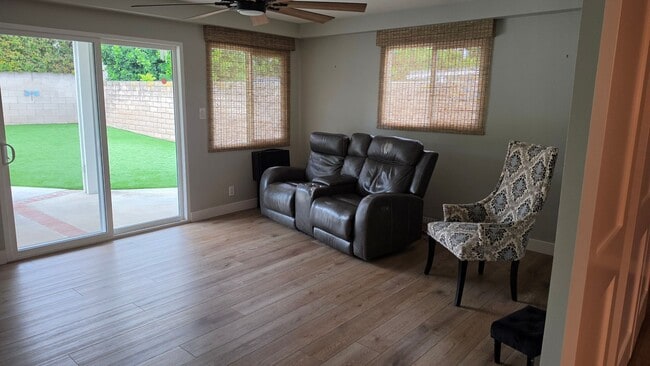 Building Photo - 3 Bedroom House in Yorba Linda