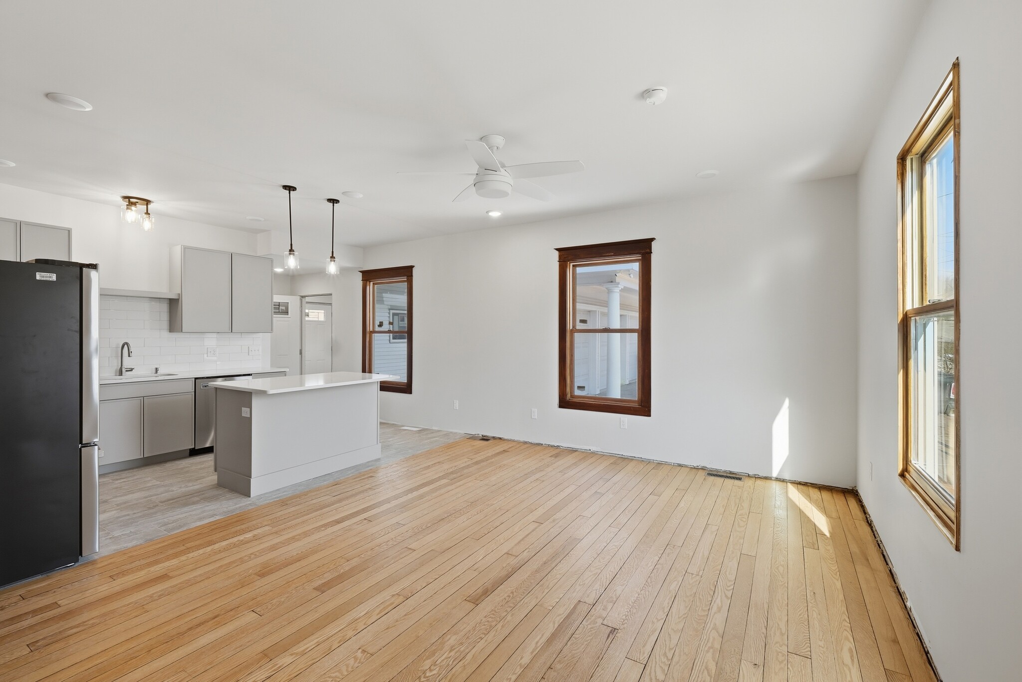 Building Photo - 808 W Main St