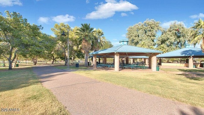 Building Photo - 4670 W Binner Dr