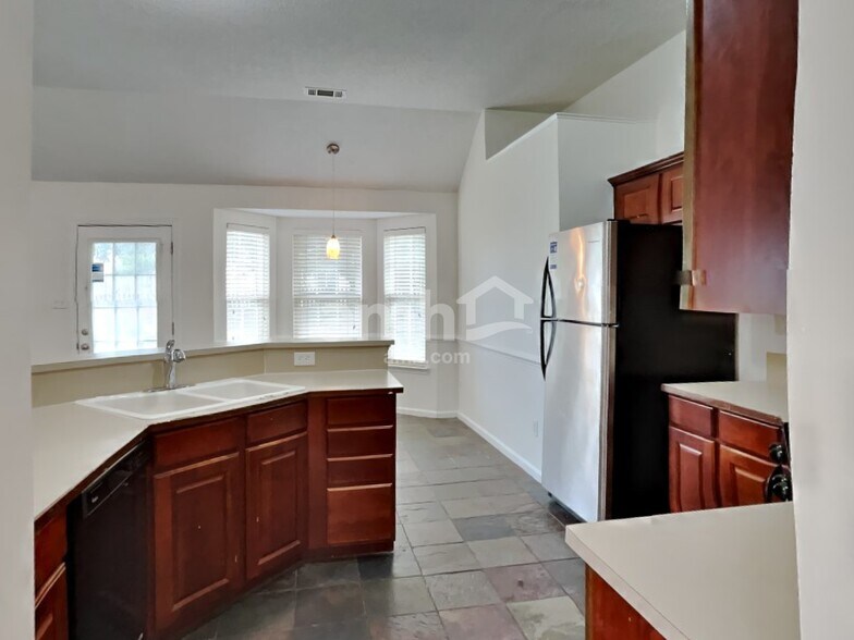 Building Photo - 9411 Misty Arbor Way