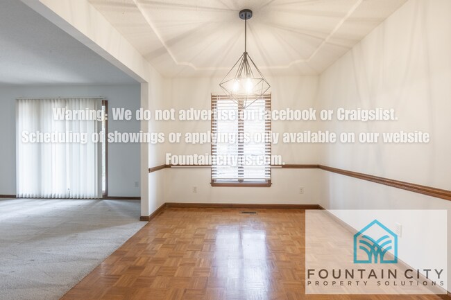 Building Photo - 807 Laurel Ave