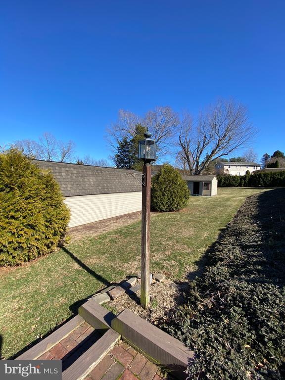 Building Photo - 45 Clay Slate Rd