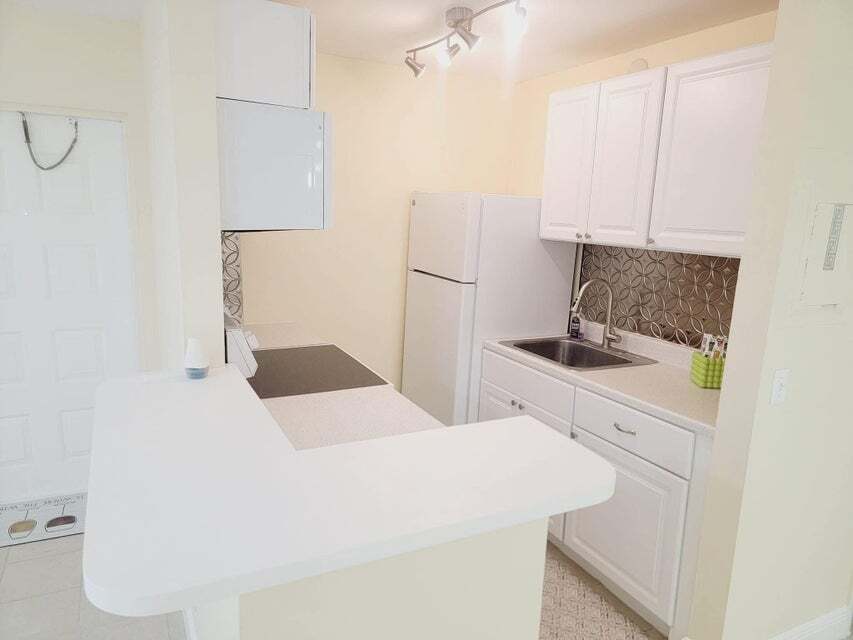 Building Photo - 2 Crossings Cir