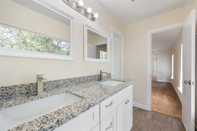 Building Photo - 5410 Forest Trails Dr