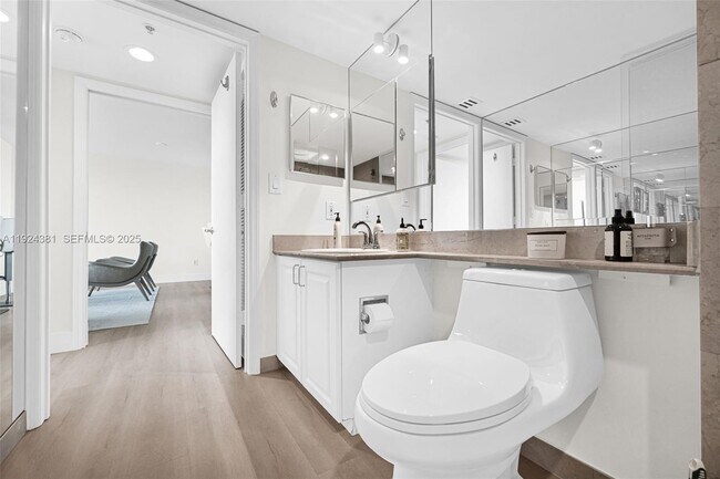 Building Photo - 90 Alton Rd