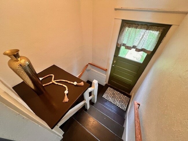 Building Photo - 1416