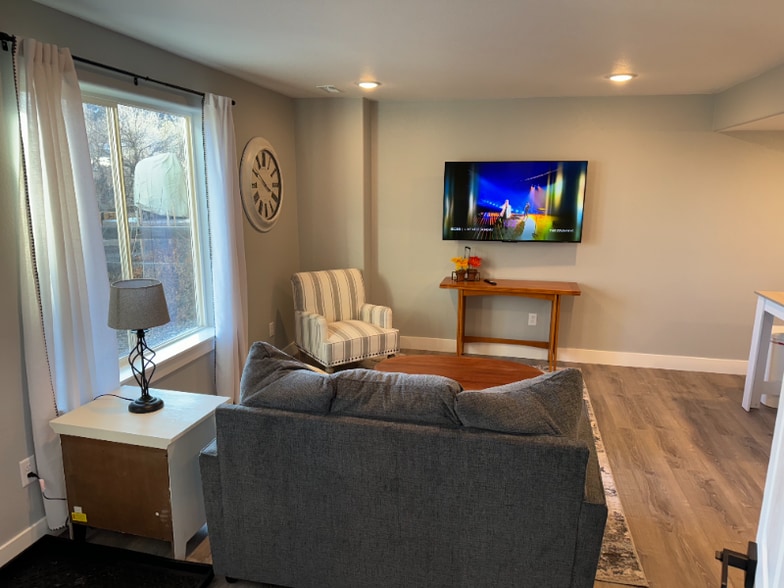 Building Photo - 1832 Sapling Ct