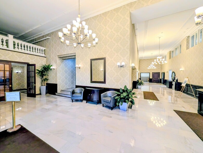 Building Photo - 1324 Locust St