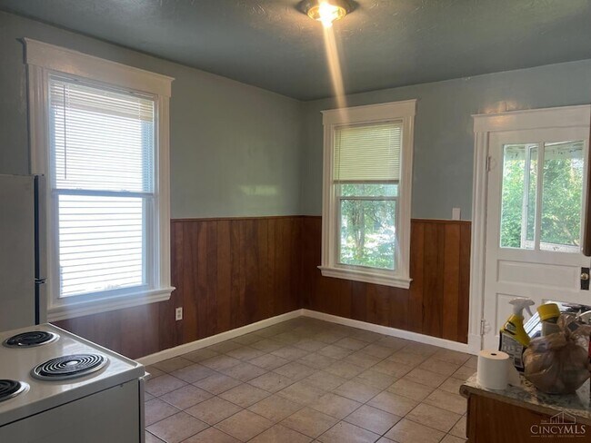 Building Photo - 1274 Ross Ave