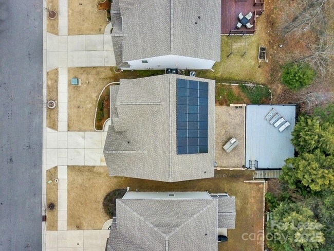 Building Photo - 1389 Overlea Pl NW