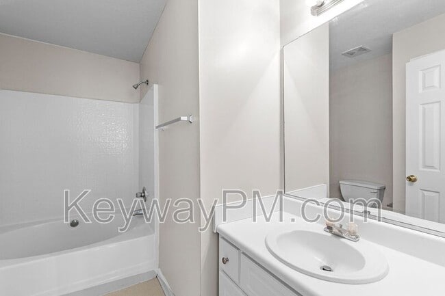 Building Photo - 2110 Buckhaven Dr