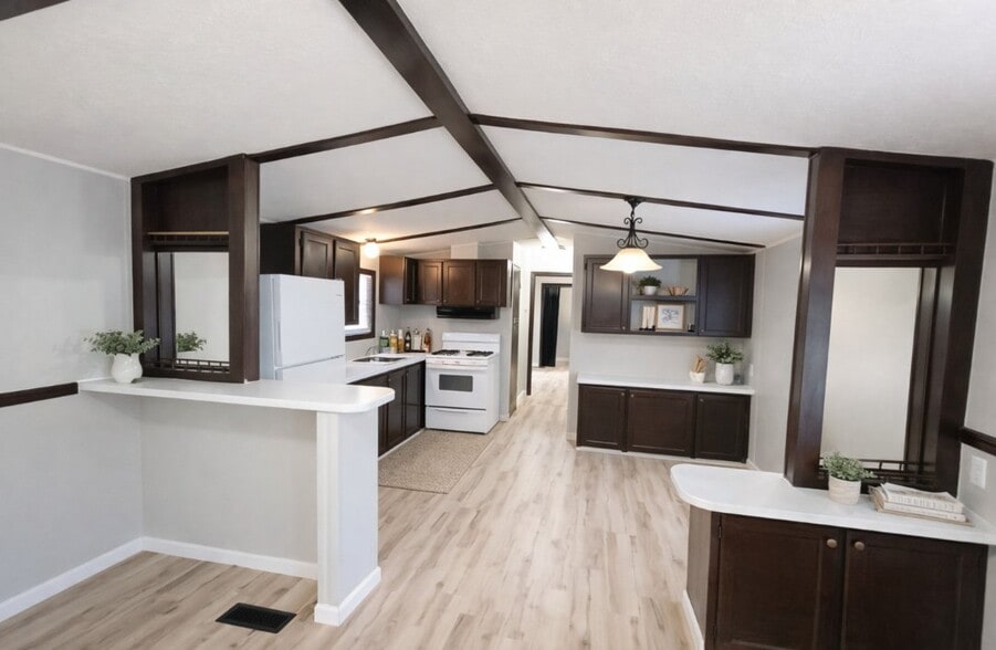 Building Photo - 1 Deerwood Park