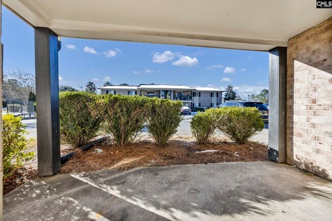 Building Photo - 6530 Davidson Rd